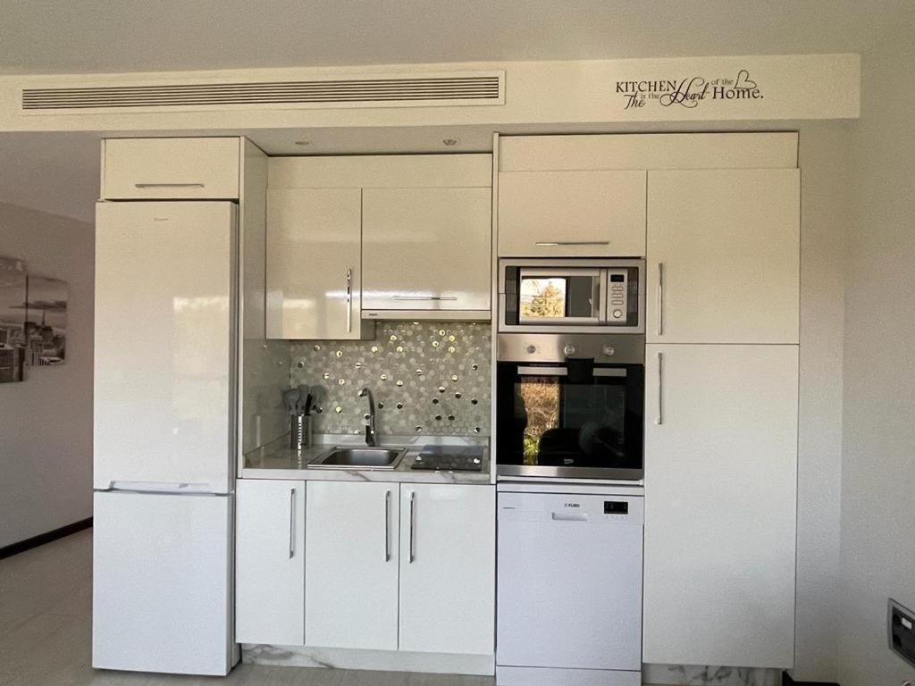 Tecnocordoba II Aparcamiento Privado Gratuito Y Piscina Apartamento Exterior foto